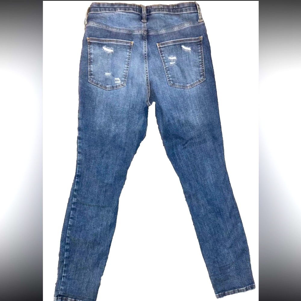 Universal Thread High- Rise Skinny Distressed Woman's Jeans 10 R - Picture 2 of 9
